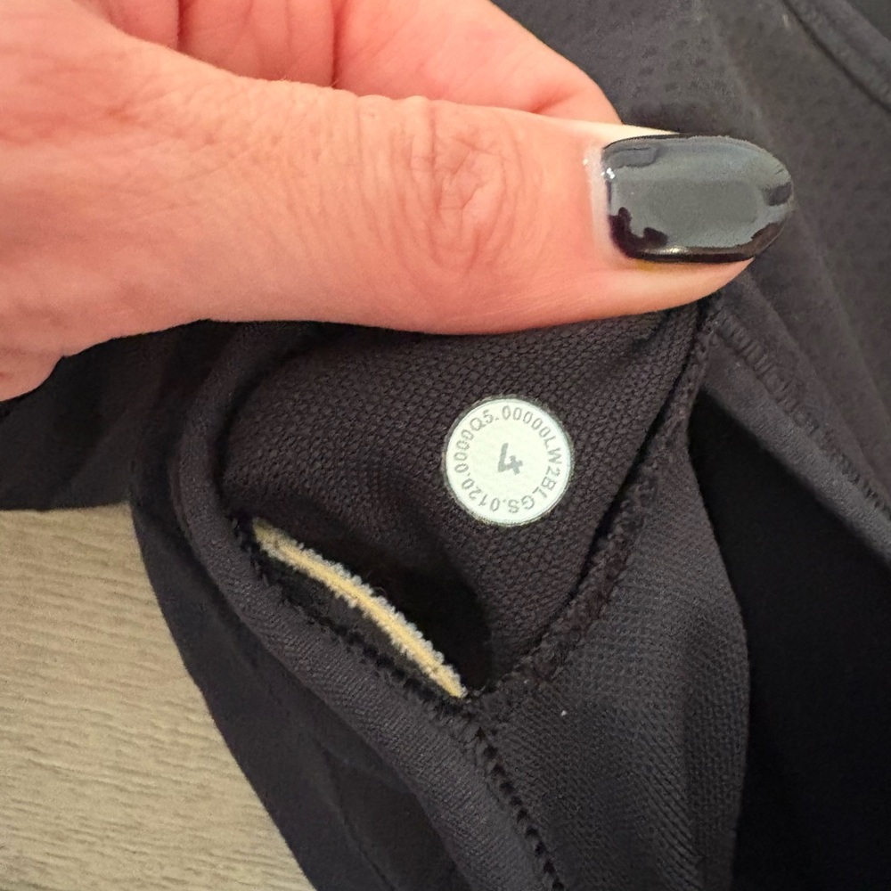 Lululemon ebb to train longline sports bra size 4 - Picture 5 of 6